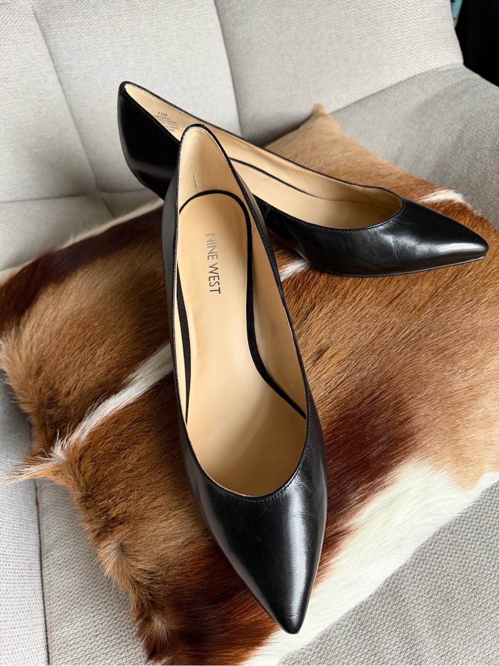 Nine West Black Pointed-Toe Leather Pumps